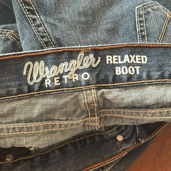 Men’s Wrangler Retro Relaxed Boot Cut Jeans - Picture 4 of 4